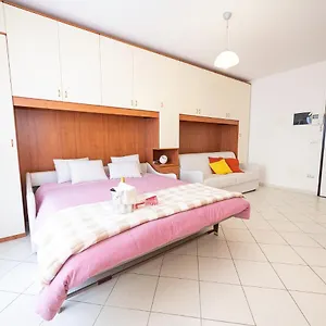 Terrazza Del Gelsomino With Terrace&open View , Borghetto Santo Spirito Italia