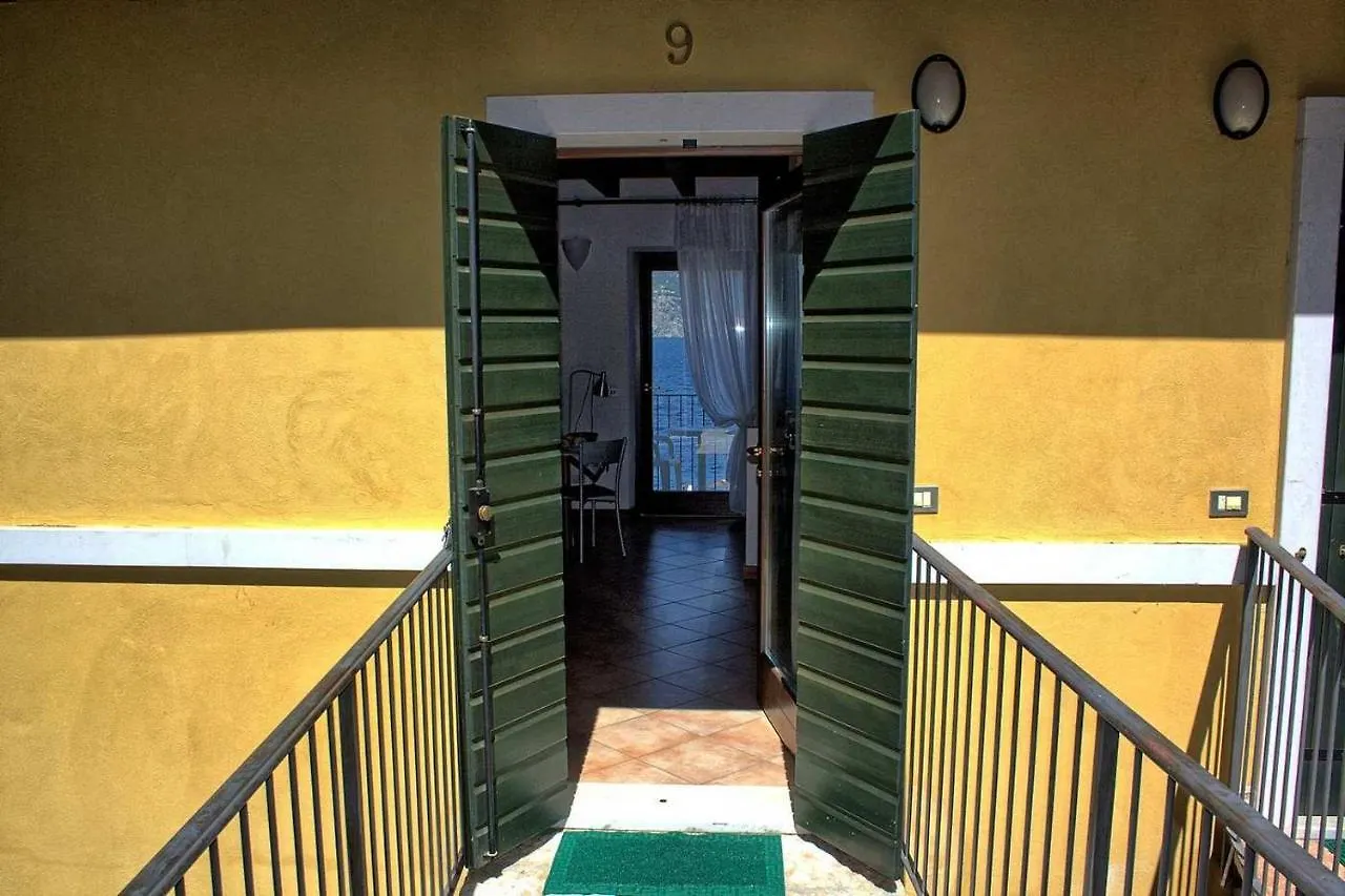 Apartment Aparthotel La Caletta Bolognese Brenzone sul Garda