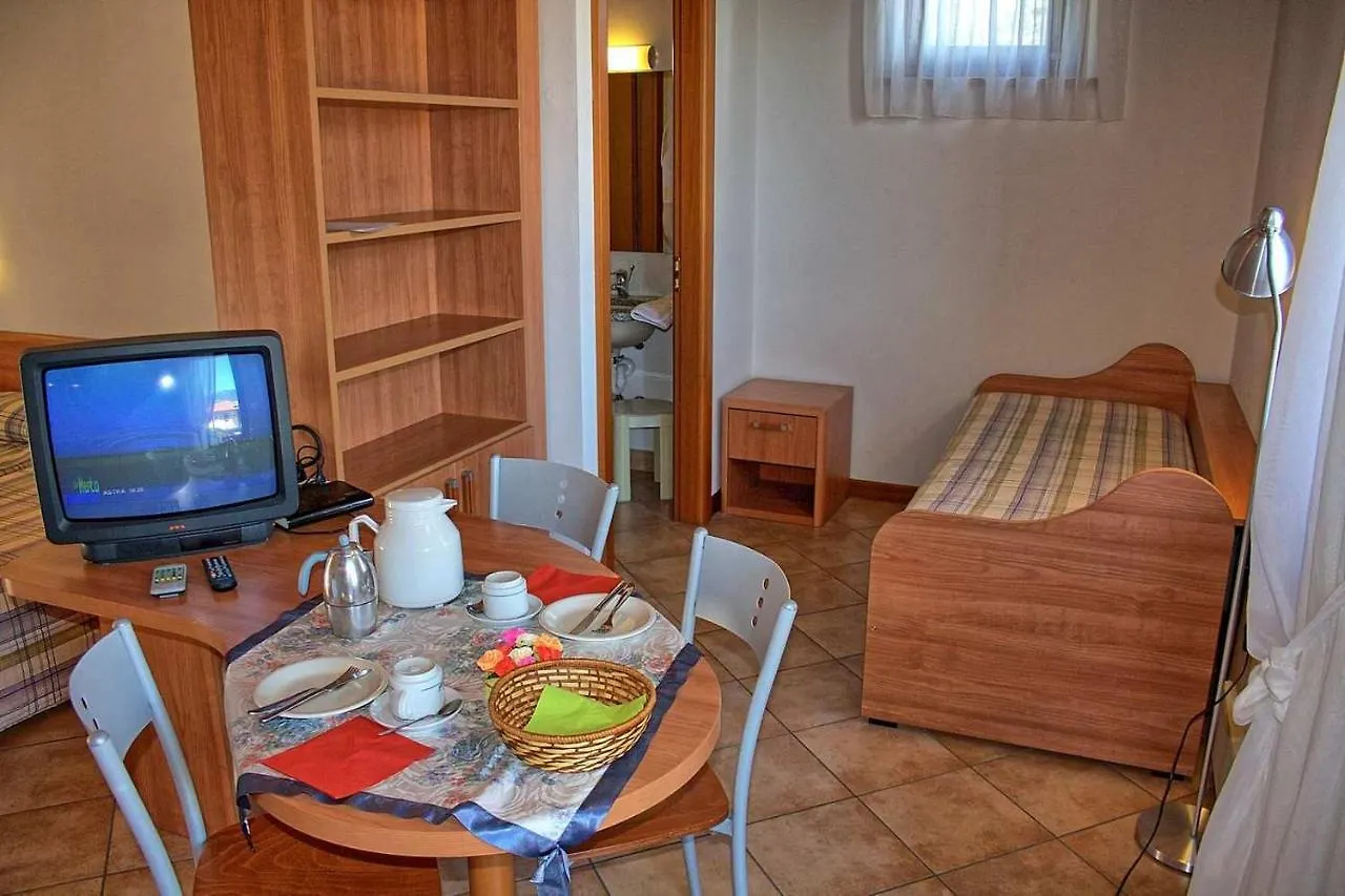Aparthotel La Caletta Bolognese Brenzone sul Garda 0*,